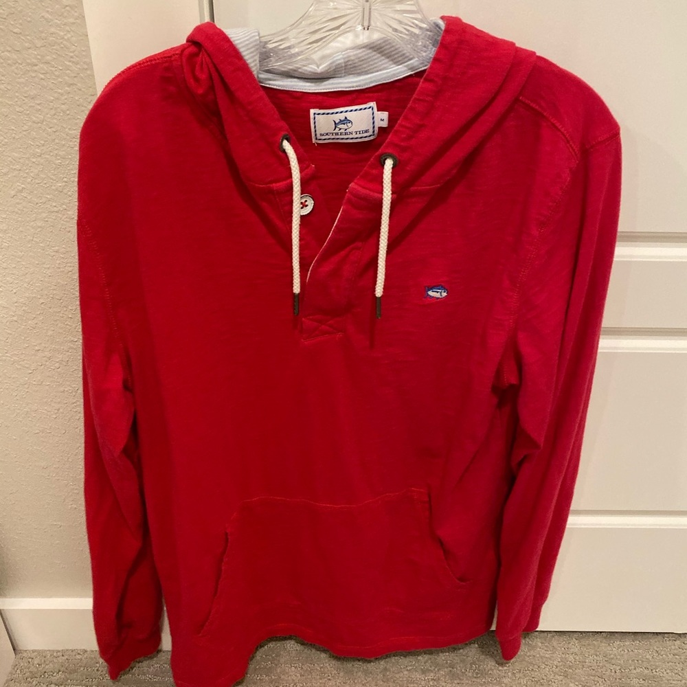 Southern tide hooded top